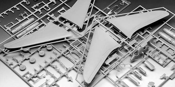 Revell 03859 Horten Go229 A-1 Model Kit 1:48 Scale, Unvarnished