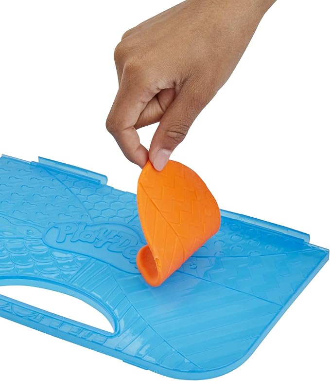 Play-Doh Grab 'n Go Activity Center, with Over 30 Tools and 10 Cans, Kids Arts and Crafts, Preschool Toys for 3 Year Old Girls and Boys and Up, Non-Toxic (Amazon Exclusive)