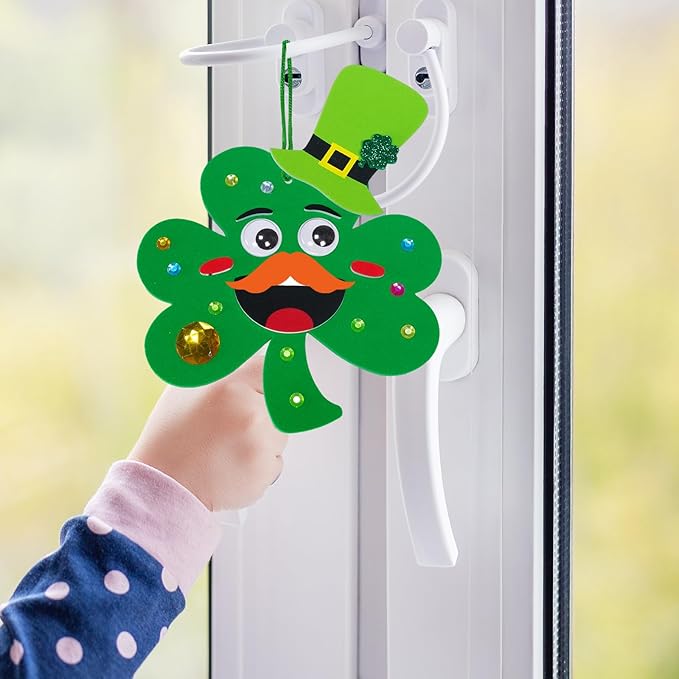 Winlyn 27 Sets St. Patrick's Day Decorations Lucky Shamrock Ornaments DIY St. Pat's Craft Kits Four-Leaf Clover Irish Lucky Shamrock Foam Stickers for Kids Party Classroom Home Activities Art Project