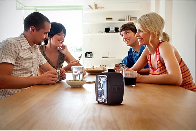 Top Trumps Star Wars Quiz Games - Trivia Quiz - Kids Games - Great Travel Games and Road Trip Games - Trivia Outdoor Games - Family Games for Kids and Adults 2+ Players