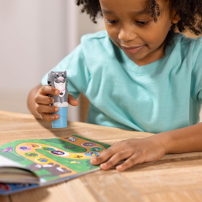 Melissa & Doug Sticker WOW!™ 24-Page Activity Pad and Sticker Stamper, 300 Stickers, Arts and Crafts Fidget Toy Collectible Character – Cat - FSC Certified