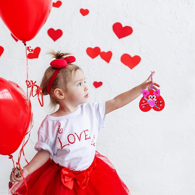 Winlyn Craft Kit, 24 Sets Valentine's Day Animal Ornaments, DIY Heart Crafts Stickers, Art Sets for Kids Party Classroom Activities Gift Exchange