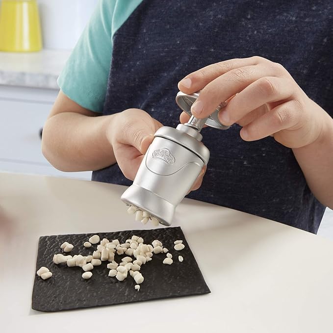 Play-Doh Kitchen Creations Sushi Play Food Set for Kids 3 Years and Up with Bento Box and 9 Non-Toxic Cans, E79155L0