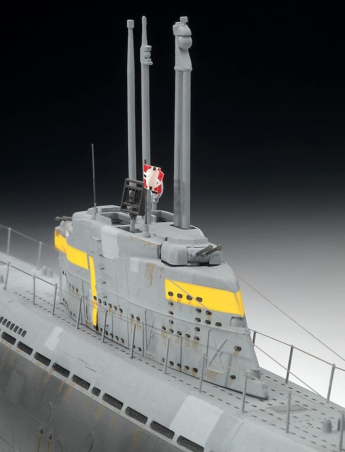 Revell 05177 German Submarine Type XXI 1:144 Scale Model Kit, Unpainted