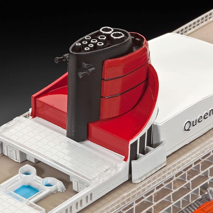 Revell 05231 Ocean Liner Queen Mary 2 1:700 Scale Unbuilt/Unpainted Plastic Model Kit