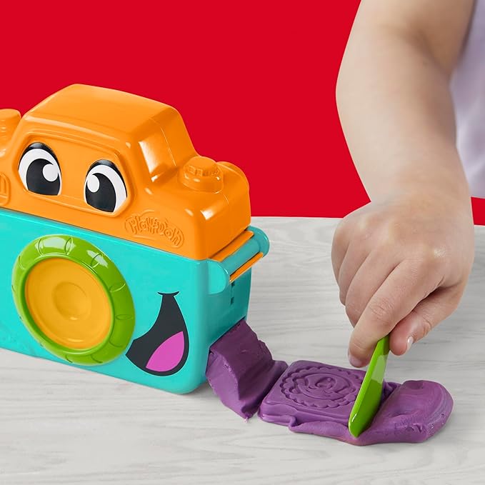 Play-Doh Photo Fun Starter Set, Kids Camera Toy for Pretend Play, Arts & Crafts for Girls & Boys 2+ with 7 Accessories & Playmat