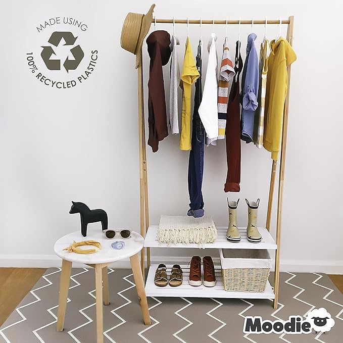 Recycled Plastic Kids Hangers | 13.5" Heavy Duty Kids Clothes Hangers | Bulk Pack Childrens Hangers, Large Child Hangers | Toddler Hangers (2-12yrs | 25 Pack, White)