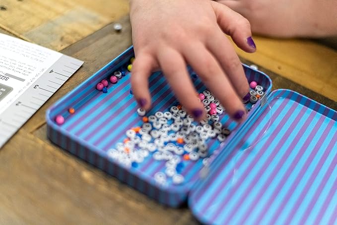 Bendon TS Shure Friendship Bracelet Mini Craft Activity Tin with 190 Beads and Elastic Cord 51243